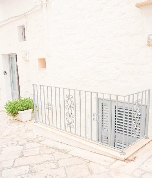 Doppia unità abitativa in pietra ristrutturata