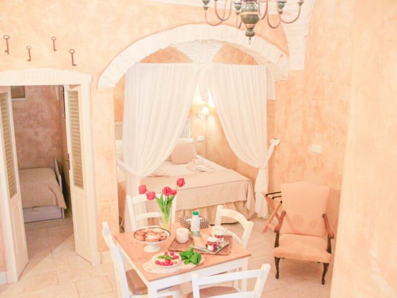 Doppia unità abitativa in pietra ristrutturata