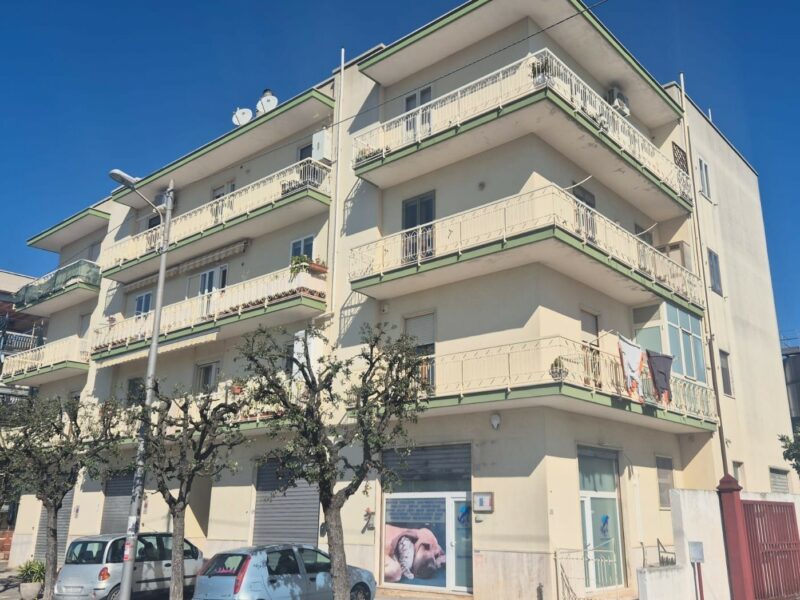 Appartamento 2° piano con ascensore in buone condizioni